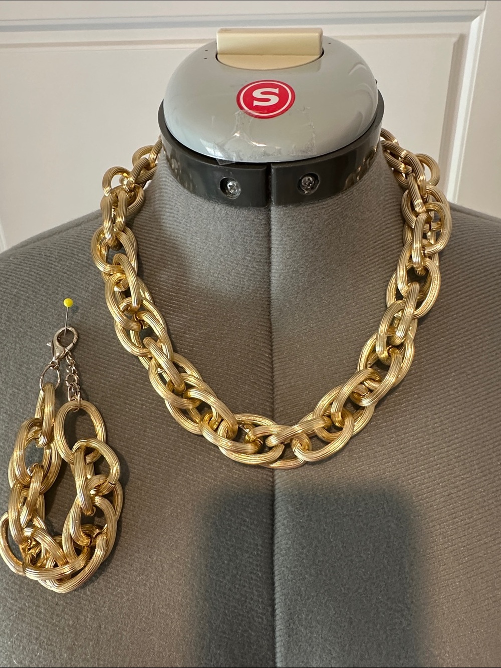 Gold-Tone Chunky Link Necklace and Bracelet Set